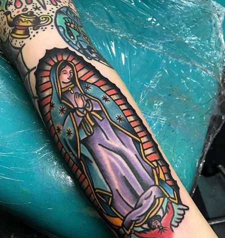 Old School小臂圣母纹身图案