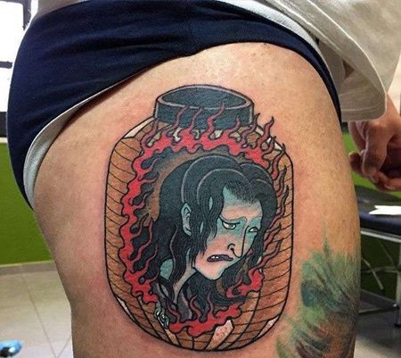 日式大腿灯笼纹身图案