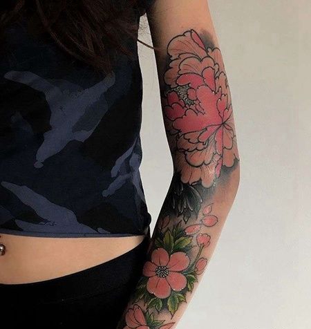 新传统胳膊樱花牡丹纹身图案