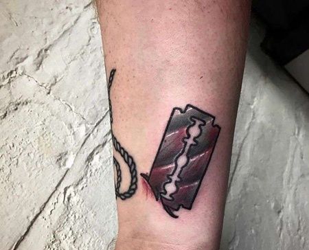 New School小臂刀片纹身图案