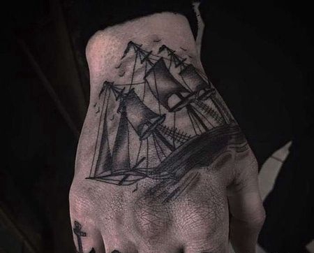 手背帆船纹身图案