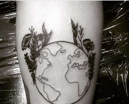 Old School小腿地球纹身图案