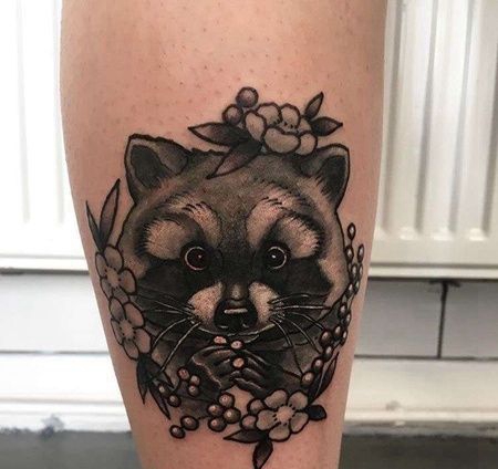 New School小腿浣熊纹身图案
