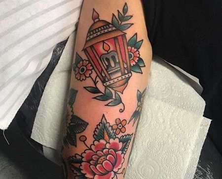 Old School大臂灯笼纹身图案