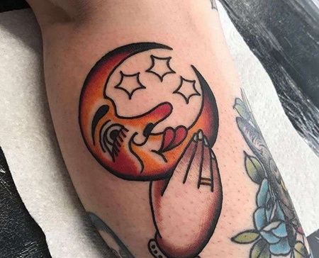 Old School小腿手月亮纹身图案