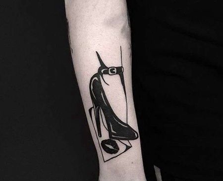 小臂高跟鞋纹身图案
