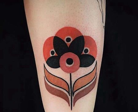 小腿花纹身图案