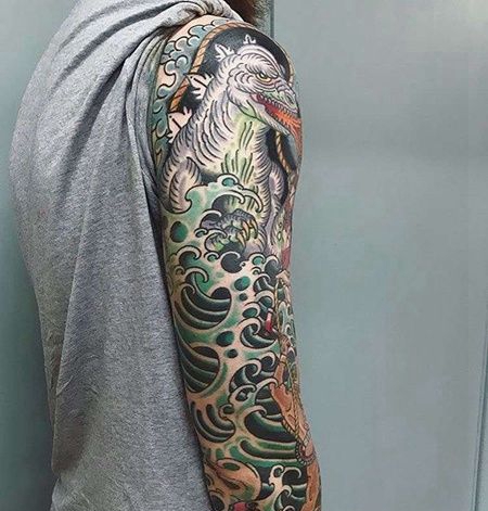 Old School大臂哥斯拉纹身图案