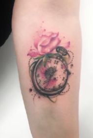 9款好看的胳膊上的怀表纹身图案