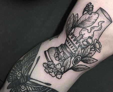 Old School小腿油灯纹身图案