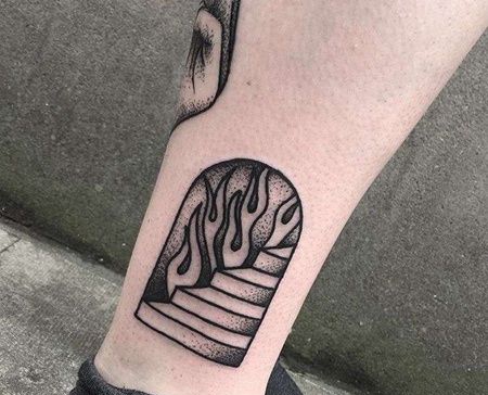 Old School小腿楼梯纹身图案