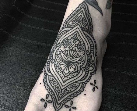 几何脚背纹身图案