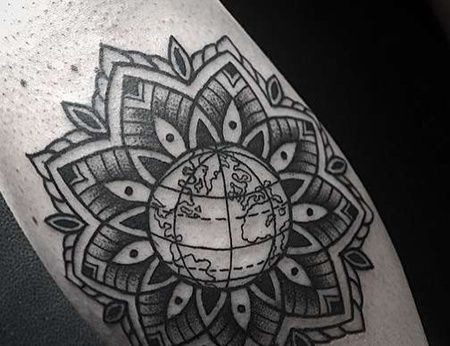 几何小腿繁花地球纹身图案