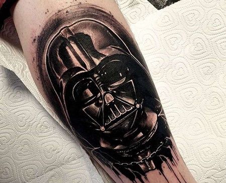 写实小腿黑武士纹身图案