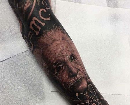 写实小臂爱因斯坦纹身图案