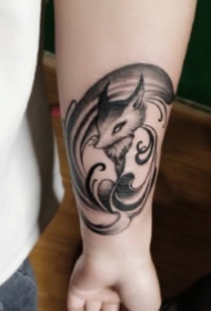 大理纹身 大理她图刺青的9款纹身作品图片