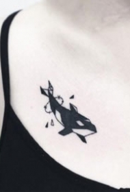 小清新的一组9张黑灰小纹身图片