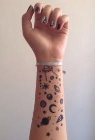 包小臂的一组星空纹身作品图欣赏