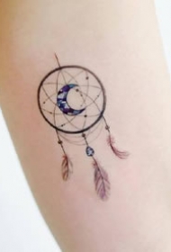 一组小清新手臂月亮纹身图案