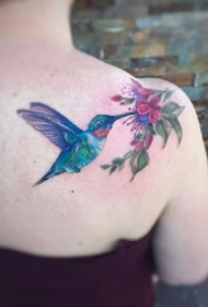 一组艳丽的水彩女生纹身图案欣赏