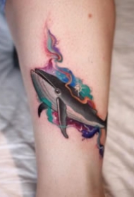 纹身鲸鱼 9款大海中的蓝鲸等好看鲸鱼纹身图片