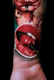 一组重彩系列的手臂纹身图案