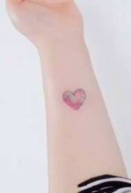 一组小清新超美的爱心纹身