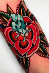 一组色彩鲜明的彩绘oldschool纹身