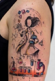 文艺又富有想象力的女生纹身