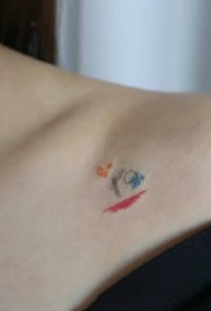 一组夏日简约小清新纹身图案