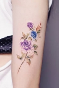 一组好看的小清新花卉纹身图案