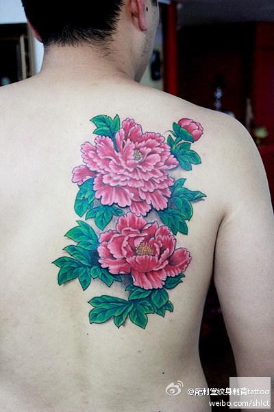 上海纹身秀图吧龙刺堂纹身作品:后背菊花纹身