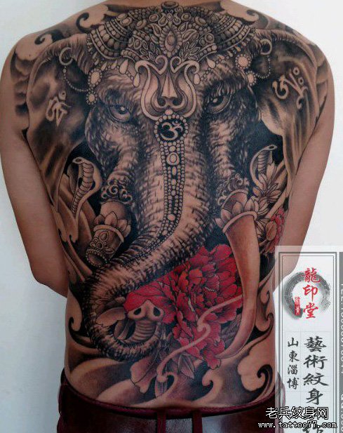男人后背超帅经典的满背象神纹身图案