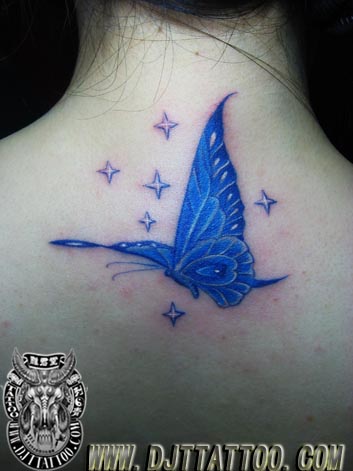 颈子蝴蝶星星纹身图案