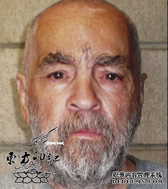 美国连环杀手额头纹纳粹纹身 娶25岁娇妻