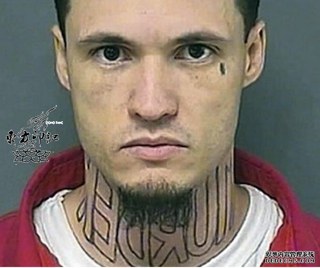 审判前，请允许我去除纹身.....