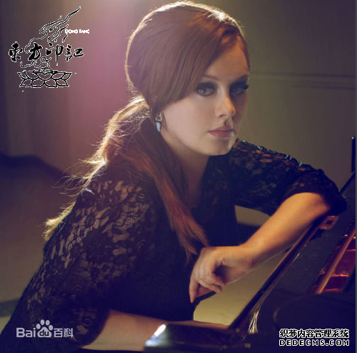 阿黛尔·阿德金斯纹身：表达对母亲的爱意