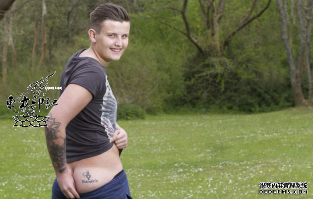 纹炸鸡店标志纹身，吃饭可以打折吗？