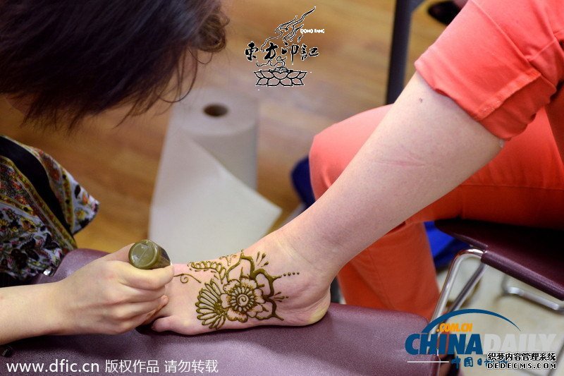 患癌秃头？让彩绘纹身来拯救你！