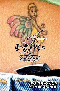 盘点小甜甜布兰妮的全身纹身