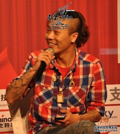 茅侃侃:女生纹身比男人更能一气呵成