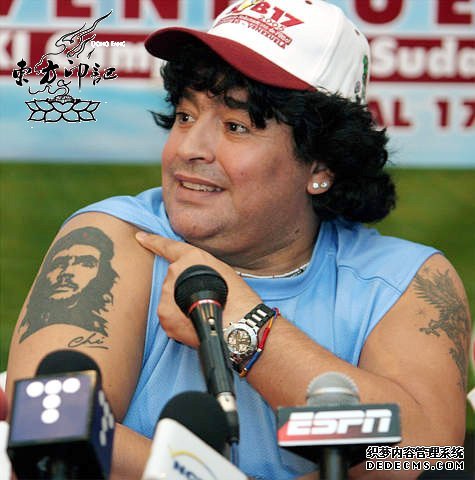 盘点球王马拉多纳身上的纹身