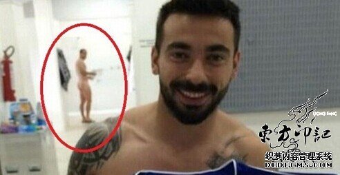 拉萨维奇自拍秀纹身  队友尴尬全裸入境