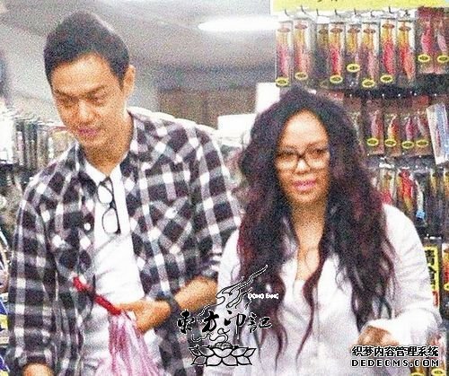 张惠妹现任男友为调酒师  示爱纹身首曝光