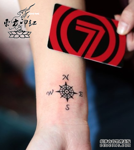 “我要纹螃蟹纹身——装横!”