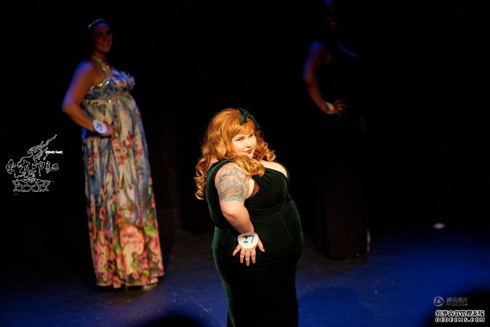 惊讶！纹身肥胖的女人也能参加选美比赛？