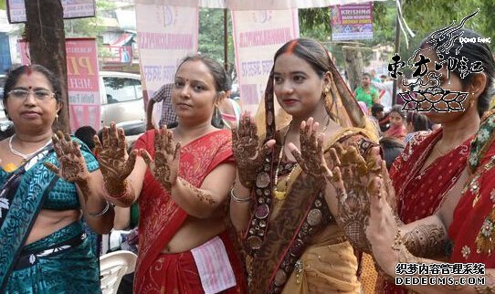 纹身新八卦：海娜纹身为丈夫祈福