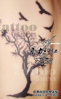 乌鸦纹身：寓意复杂的神鸟纹身图案