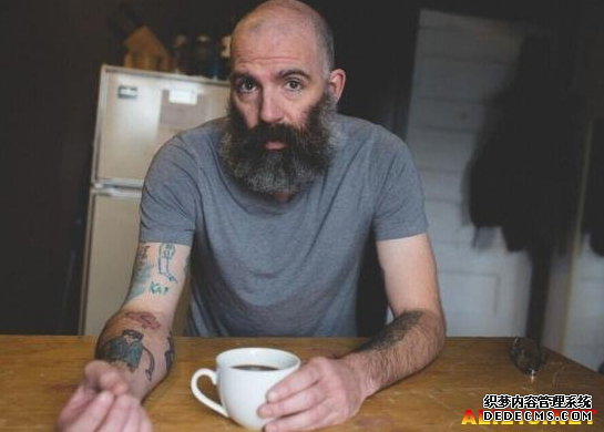 最有爱的纹身，父亲将孩子的涂鸦全做成纹身