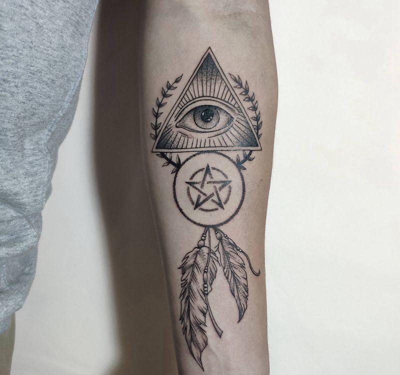 上帝五芒羽毛纹身图片_手臂纹身图案